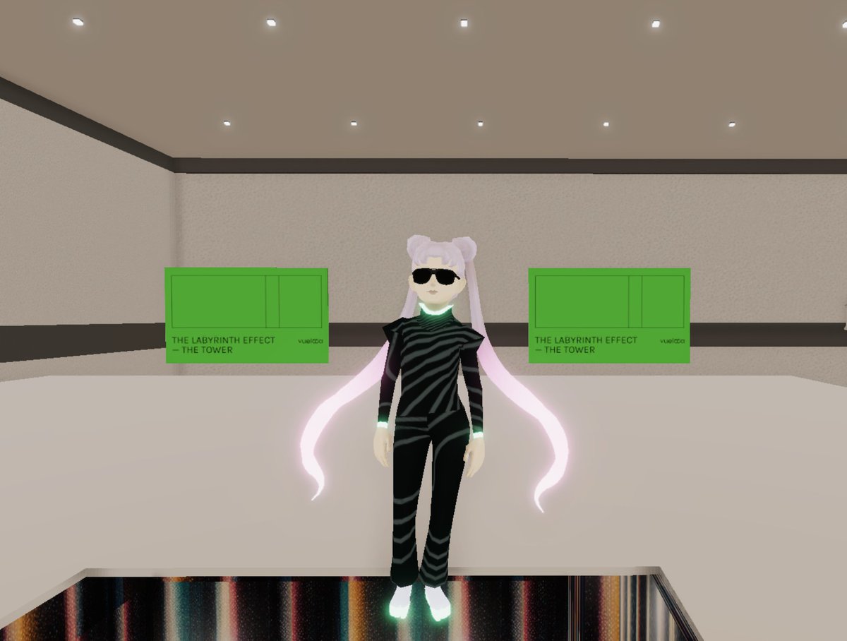 I made it :) <a href="/vueltta/">Vueltta</a> <a href="/_indievillage/">Indie Village</a> 

#metaverseartweek #decentraland