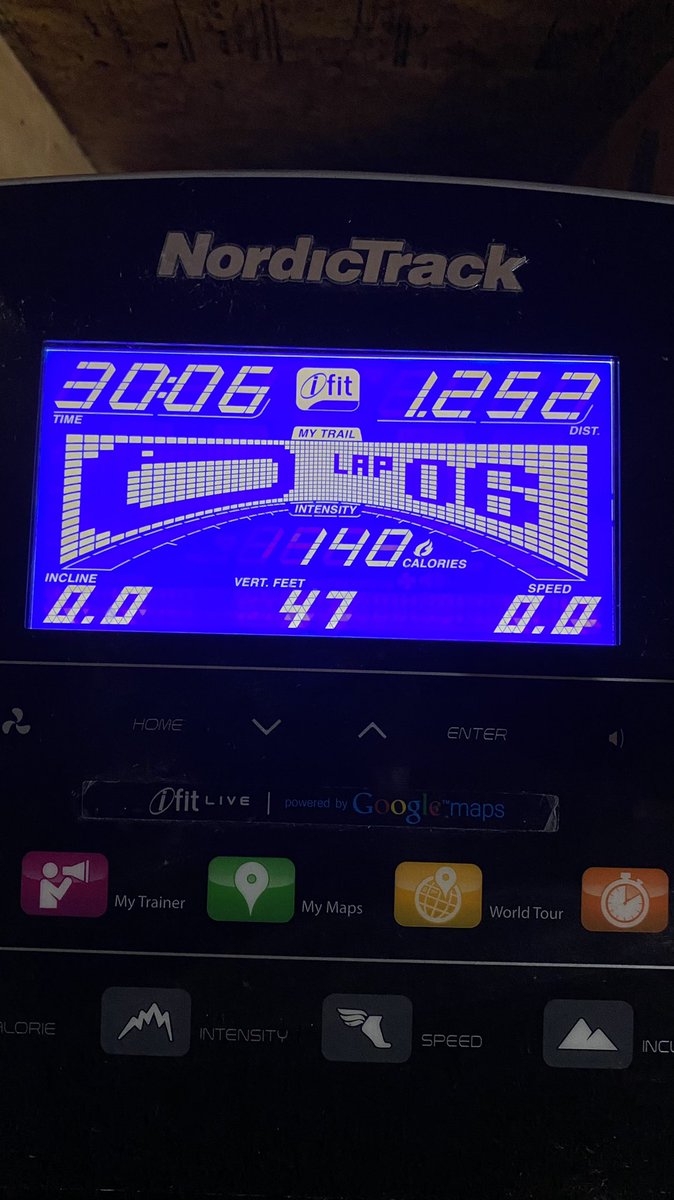 ItsEmilySaxton's tweet photo. Daily accountability check.

I’m so happy to have started doing cardio everyday. I feel so good from it! 

Day 22 ✅ https://t.co/vVjk9FfbJ1