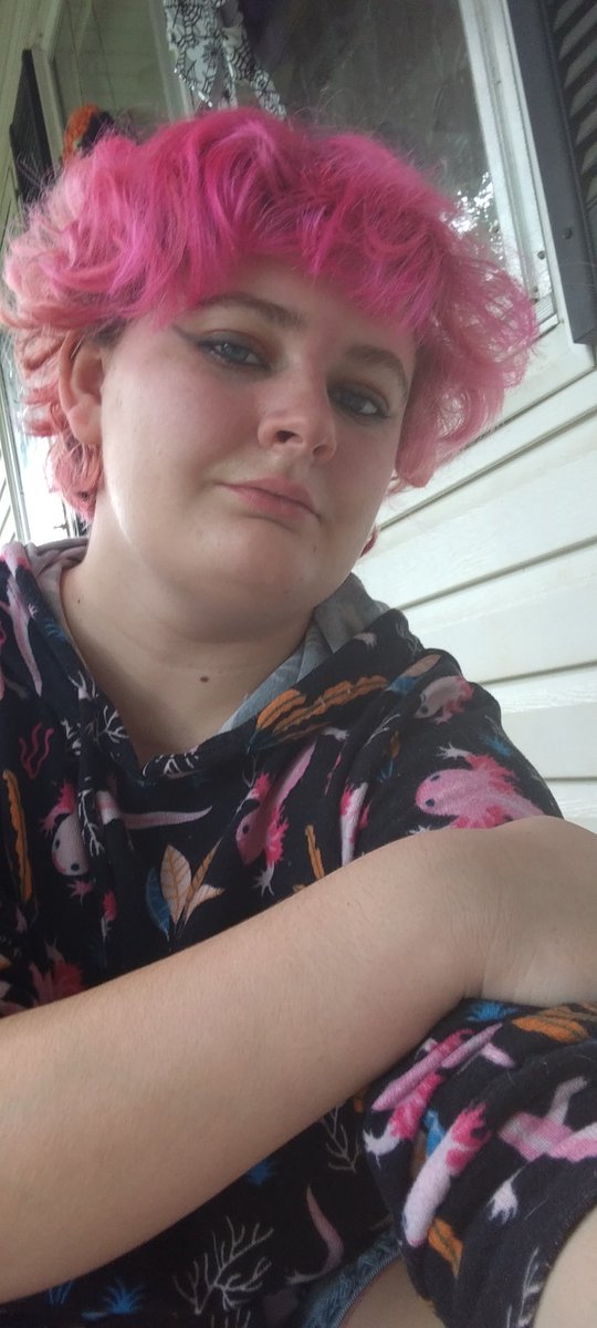 PinkDeath0271's tweet photo. I dyed my hair yesterday #femboy #twink #sissy #crossdresser https://t.co/thChlBe7cC