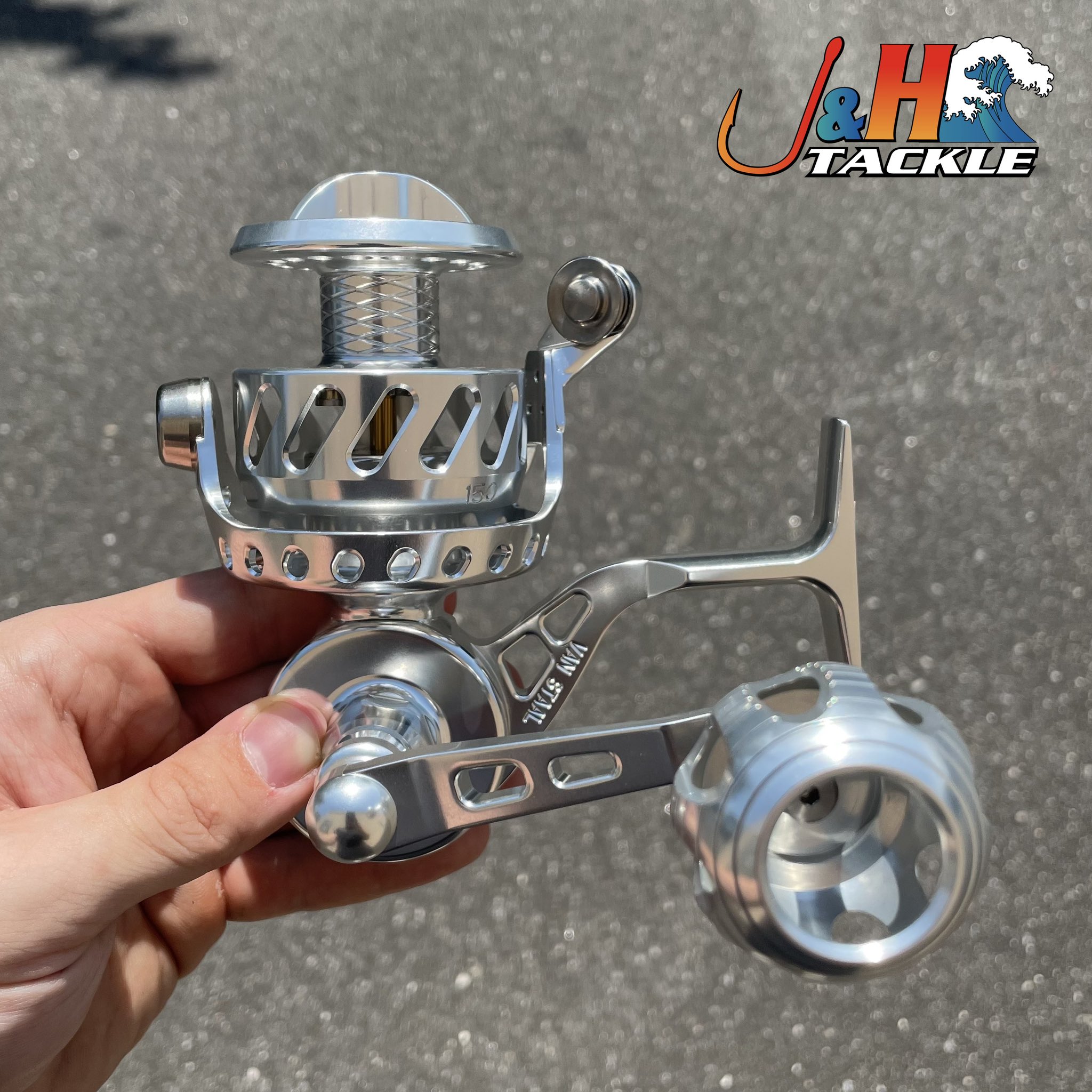 J&H Tackle on X: NEW Silver Van Staal VS X2 150 Spinning Reels are in  stock! You can't go wrong with one of these! $819.95   #jandhtackle #fishing #surfcasting #vanstaal  #spinningreel #fishingreel #