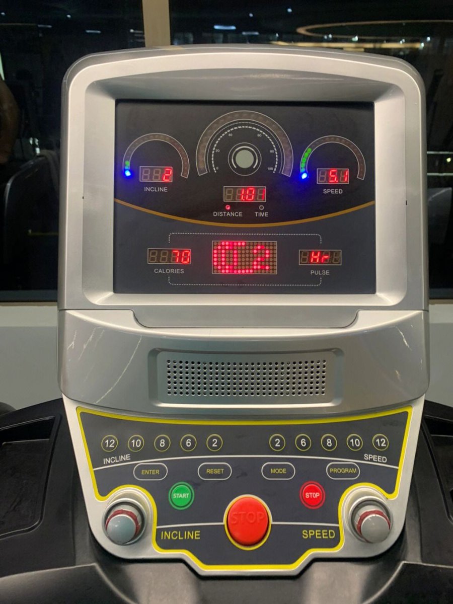 Winnie98109568's tweet photo. Gym for five months. From a little fat and weak to the beginning of the figure! I don't know how much sweat I have flowed along the way https://t.co/ABV1Hm2KDr