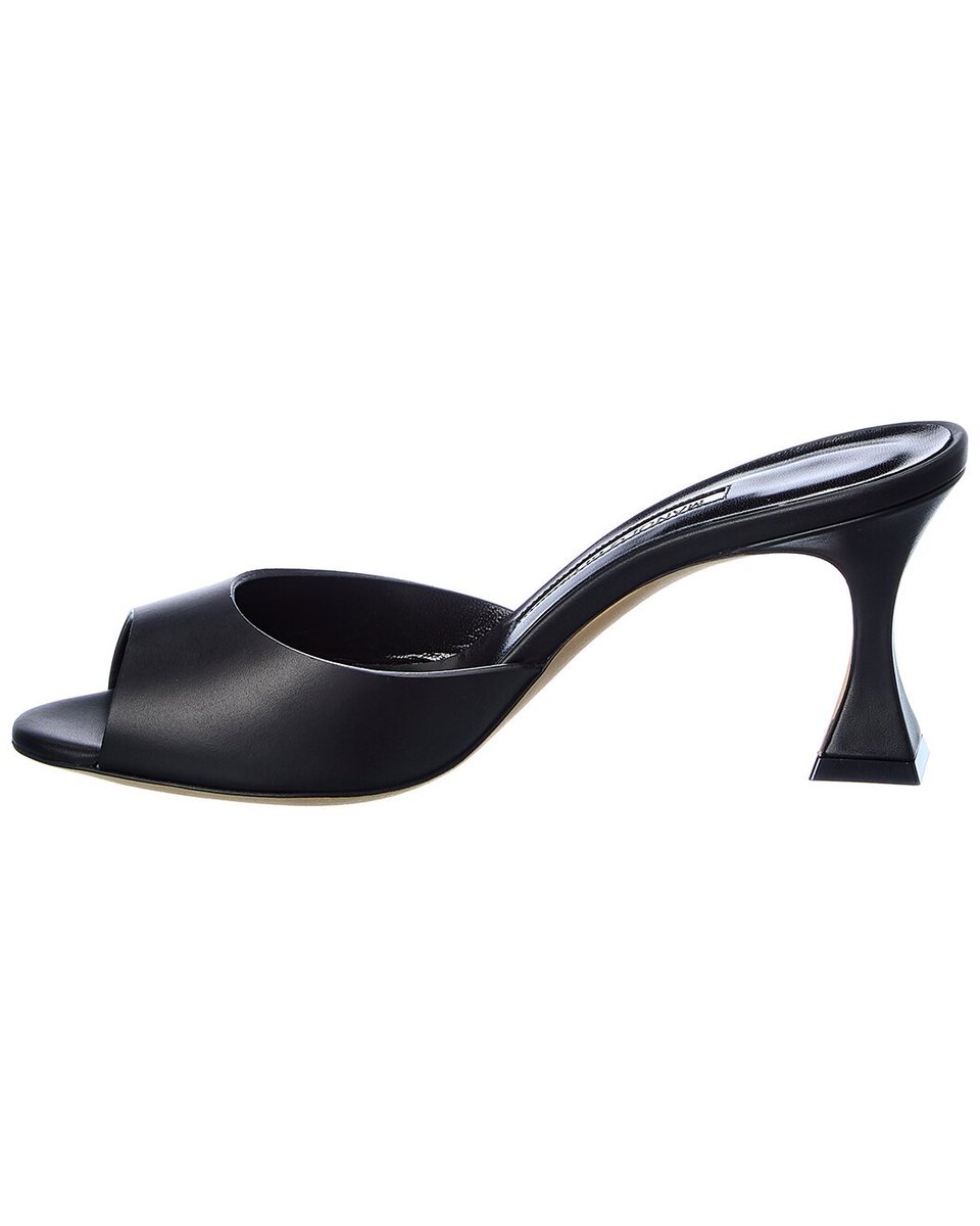 LillyPutin's tweet photo. Loving the heel on these #JimmyChoos https://t.co/ca7rdxaXXT