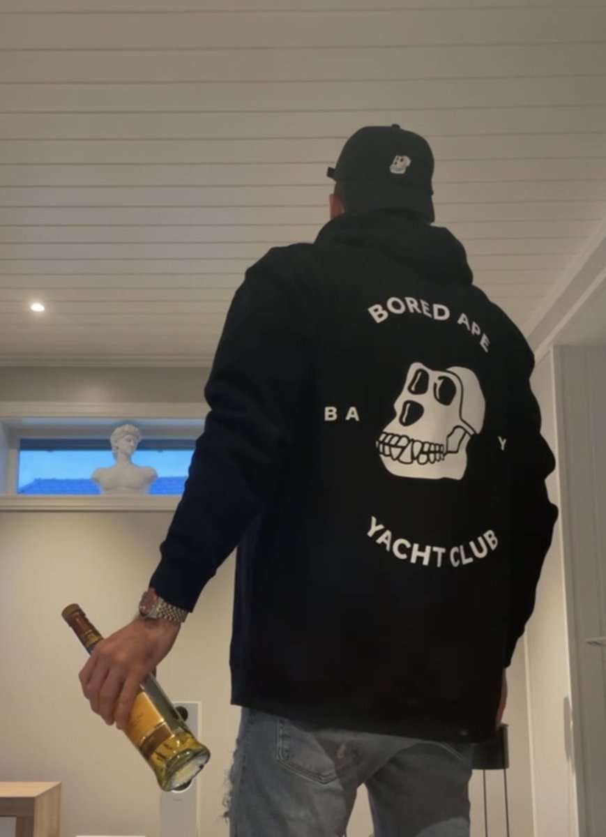 f3rrariOG's tweet photo. Enjoy your weekend fam!

Cheers 🦍🥃 @BoredApeYC https://t.co/4WPEOvBedT