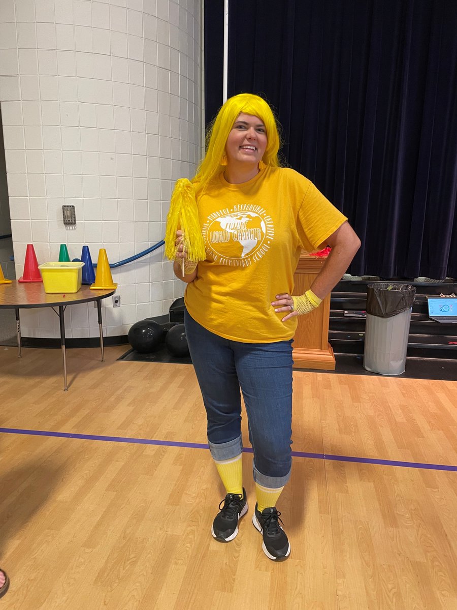 Ward_Colts's tweet photo. We ended our week with more house competitions, our Convocation on Location, and discussing our hopes for the year. This will be the best year ever! #wardstrong #4houses1school https://t.co/tdBRd8Nmkc
