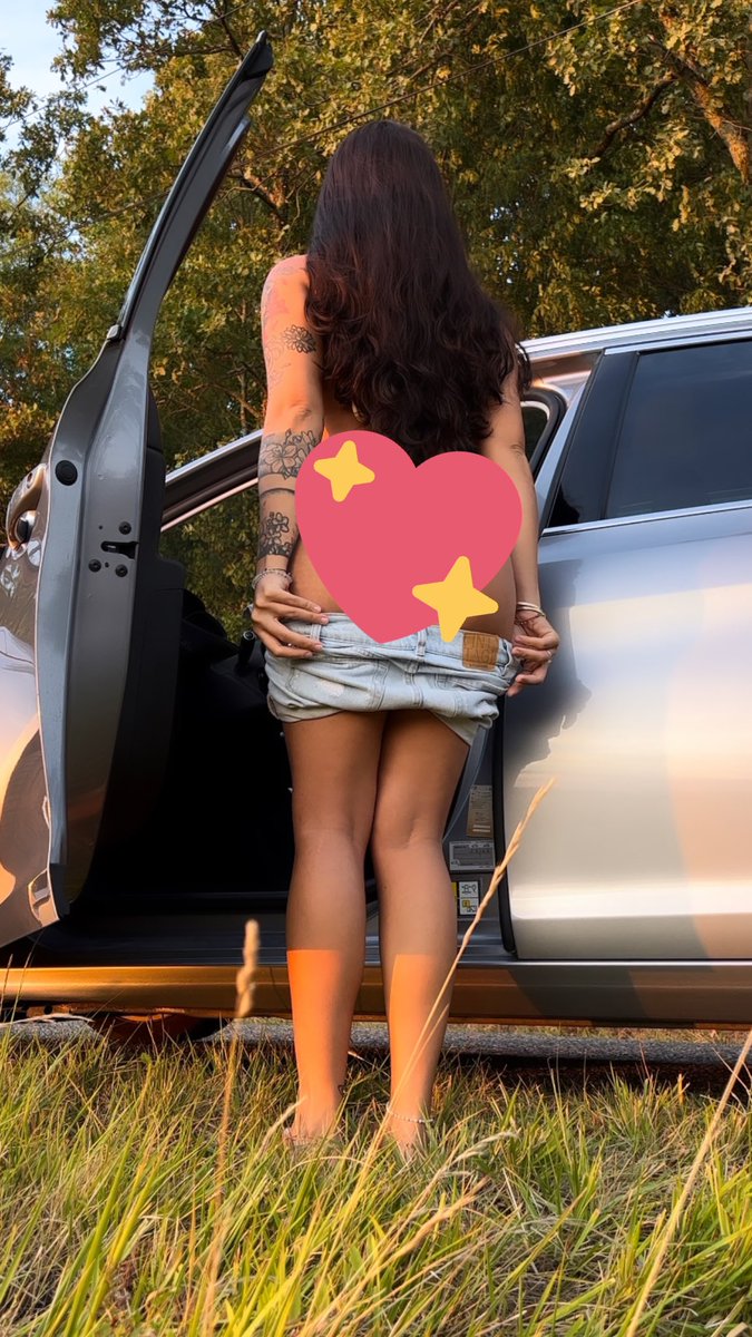 Mariefrenchfeetgirl on Twitter: "🙈💛"