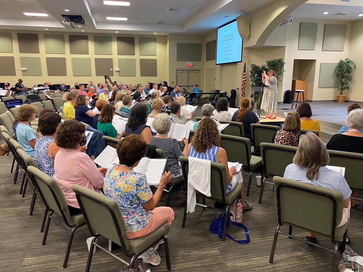 ncbaptist's tweet photo. NC Baptists from across the state are joined together at the Singers and Orchestra retreat for a time of worship, fellowship and preparation for the upcoming season! 🎼🎹🎷

Visit https://t.co/VyfIE6mItm to view upcoming worship concerts! #OnMissionTogether https://t.co/hHJ77UI6Bd