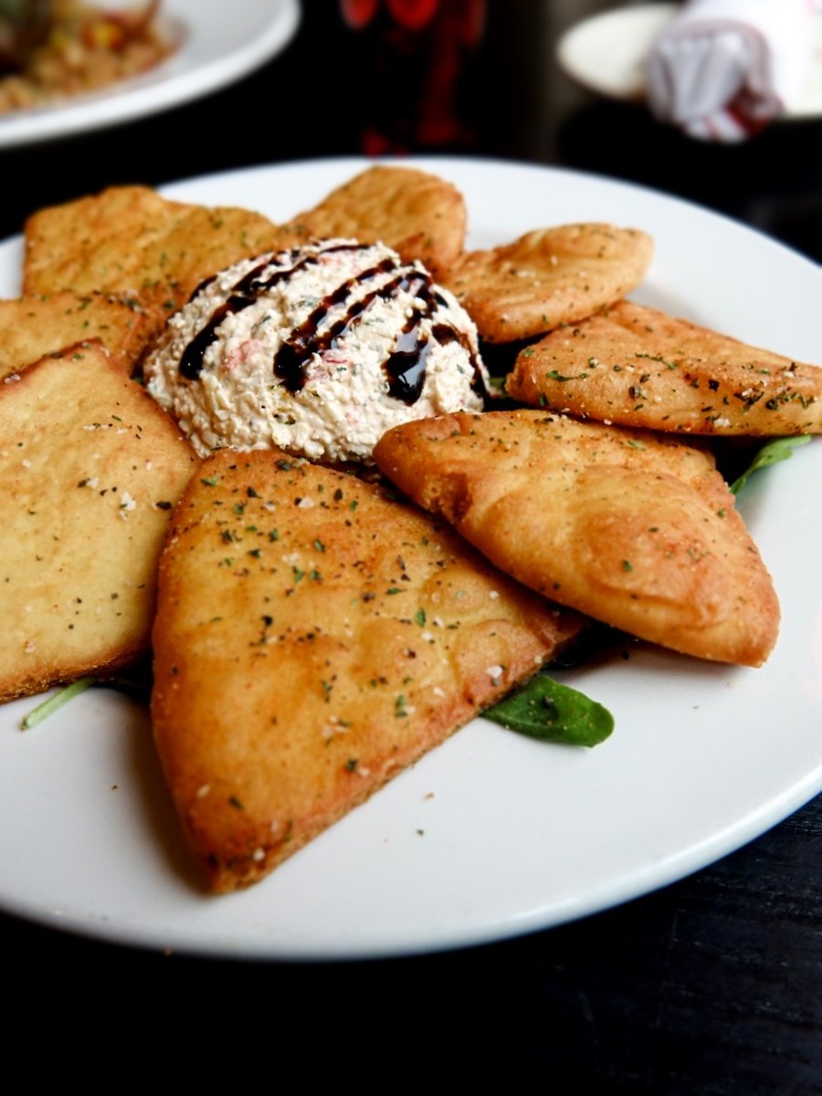 GravyRaleigh's tweet photo. This weekend's features hold a magic we can't explain. 
The moment you lay your eyes on these photos, you find your keys in your hand and your GPS set to "Gravy."  Features include:

♦️ Short Rib Risotto 
♦️ Mozzarella Pimento Dip  
♦️ Wild Mushroom Lasagna 
♦️ Cheesecake https://t.co/tRAnucYYVj