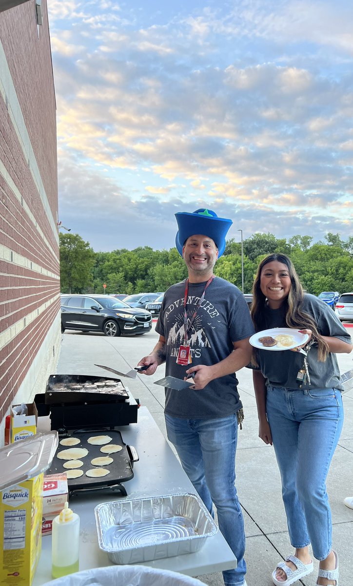 You know your principal <a href="/chrisgollner/">Chris Gollner</a> is the best when you try to play a prank on him by telling him your old principal always made breakfast the Friday of first whole week of school, but then he actually pulls through with breakfast! Griddle &amp; all! 🥞  @MsChenDCE <a href="/MrsHDotson/">Holly Dotson</a>