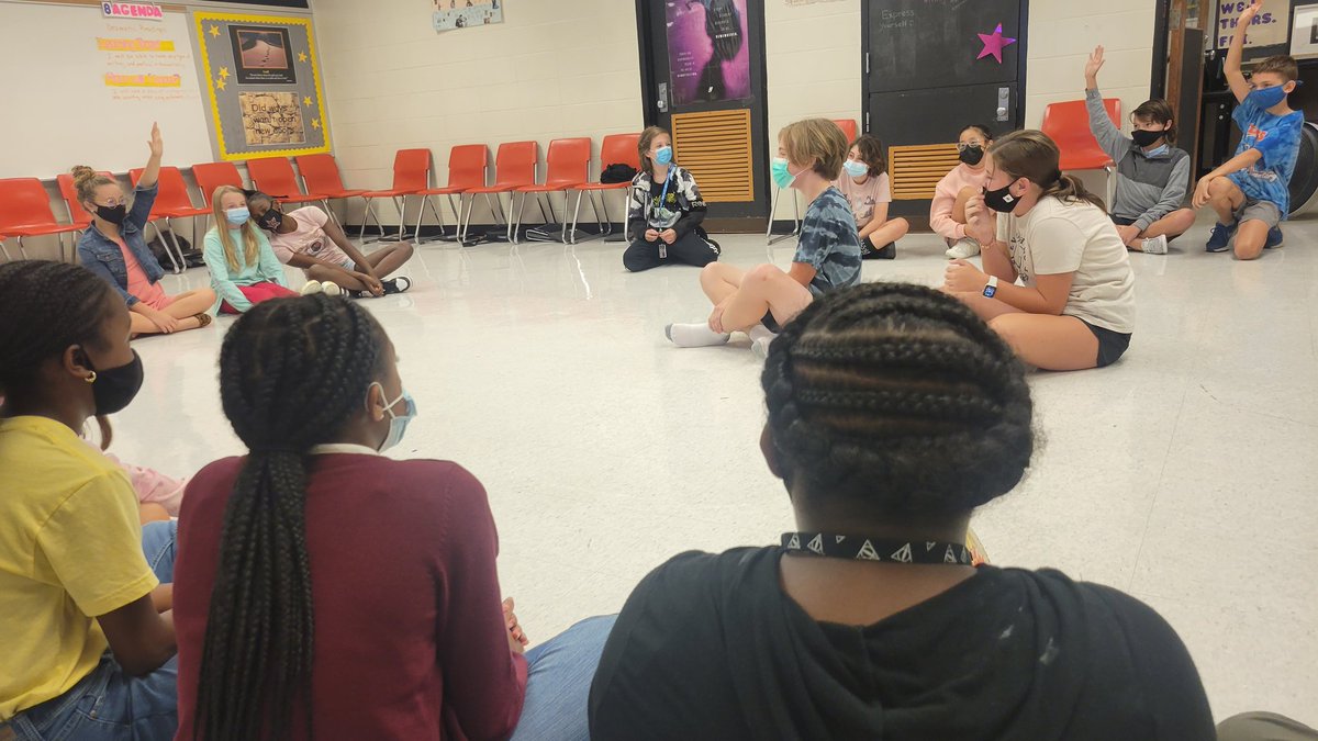 Making friends and having fun while learning #wearejcps #jcpsky #jcpsarts