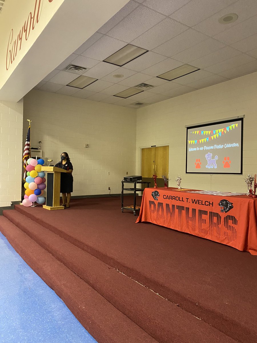 LarissaAlba10's tweet photo. Mrs. Pasillas first PAWSOME Panther Celebration ♥️🐾 🥳🎊🎉🙌🏼 she did amazing!!! @ElizaPasill  you go girl! @ctwpanthers @ClintISD https://t.co/rZ165Aa9YA