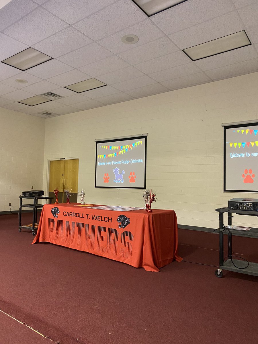 LarissaAlba10's tweet photo. Mrs. Pasillas first PAWSOME Panther Celebration ♥️🐾 🥳🎊🎉🙌🏼 she did amazing!!! @ElizaPasill  you go girl! @ctwpanthers @ClintISD https://t.co/rZ165Aa9YA