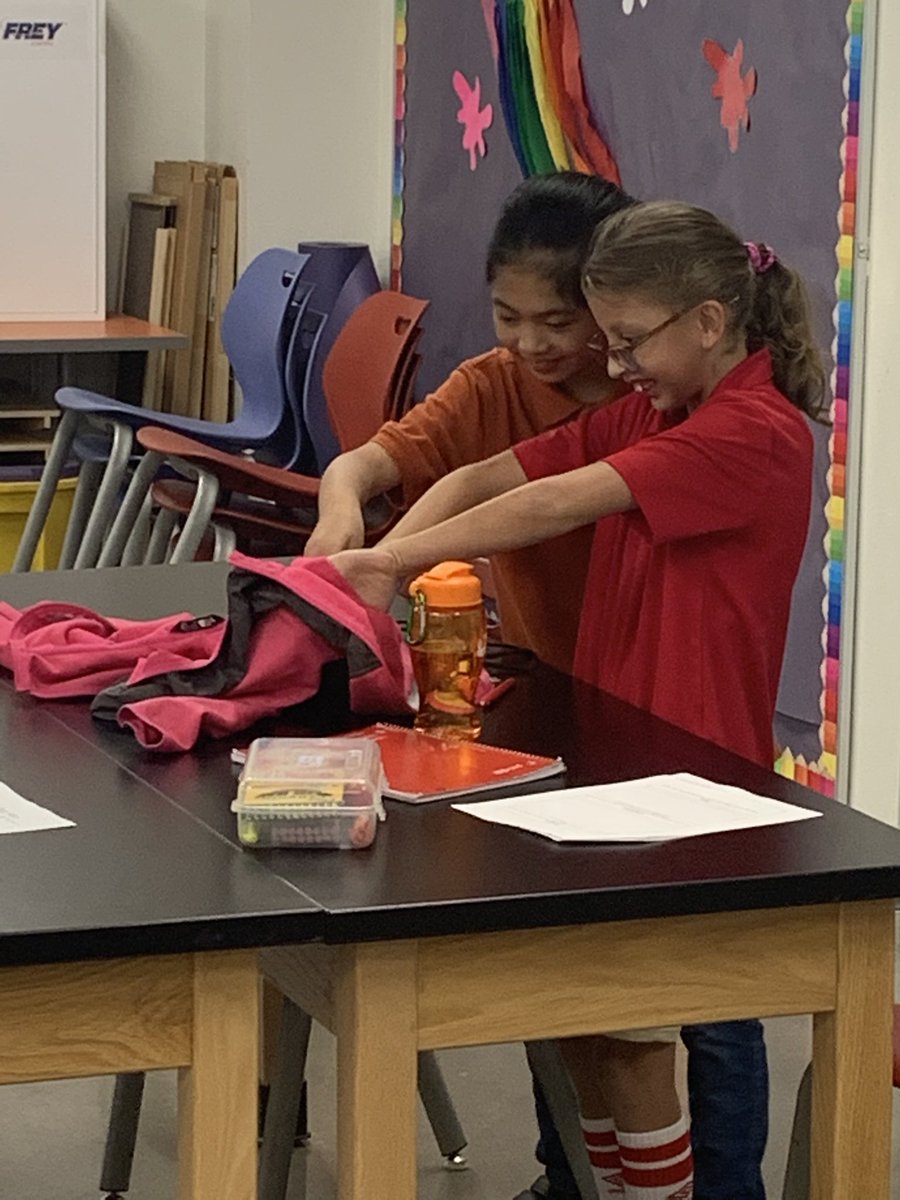 HessFrizzle's tweet photo. Reyes 5th Grade students exploring physical properties of matter by accepting the Ice Cube Melting Challenge https://t.co/3ifK44mkXB
