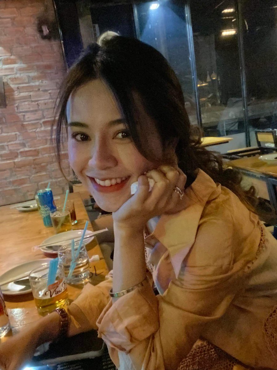 CKesrin's tweet photo. ยืนตรงไหนแล้วมีความสุขก็ยืนไปเถอะ 
ถึงจะยืนอยู่คนเดียวก็ช่างแม่ง.😏 #คำคม #คําคมชีวิต #รีทวิต #ฟอลมาฟอลกลับ #หาเพื่อน #หาเพื่อนคุย #เพิ่มฟอล #เพิ่มยอดฟอล #เพิ่มผู้ติดตาม https://t.co/SPALwulphw