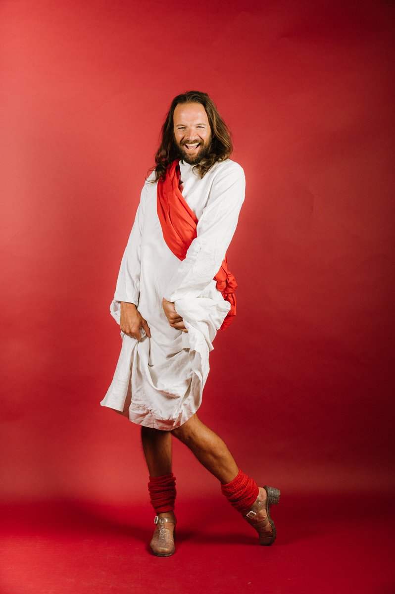 Surprises in store for Friday and Saturday’s services. Join the Edinburgh congregation here:
tickets.gildedballoon.co.uk/event/14:4196/ <a href="/Gildedballoon/">Gilded Balloon</a> 

📷 : Saint <a href="/tiumakkonen/">Tiu Makkonen</a>