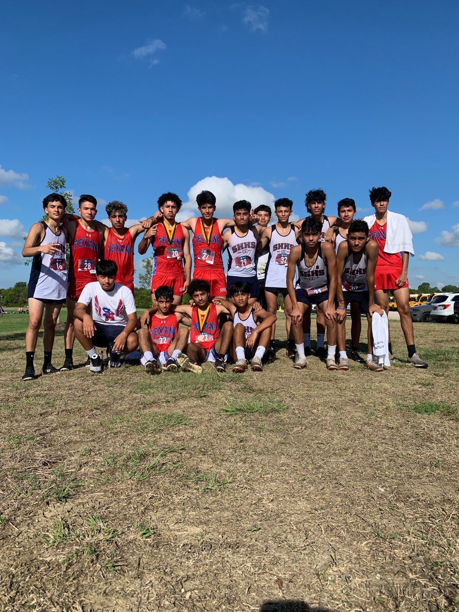 Sam Houston HS Cross Country tweet media
