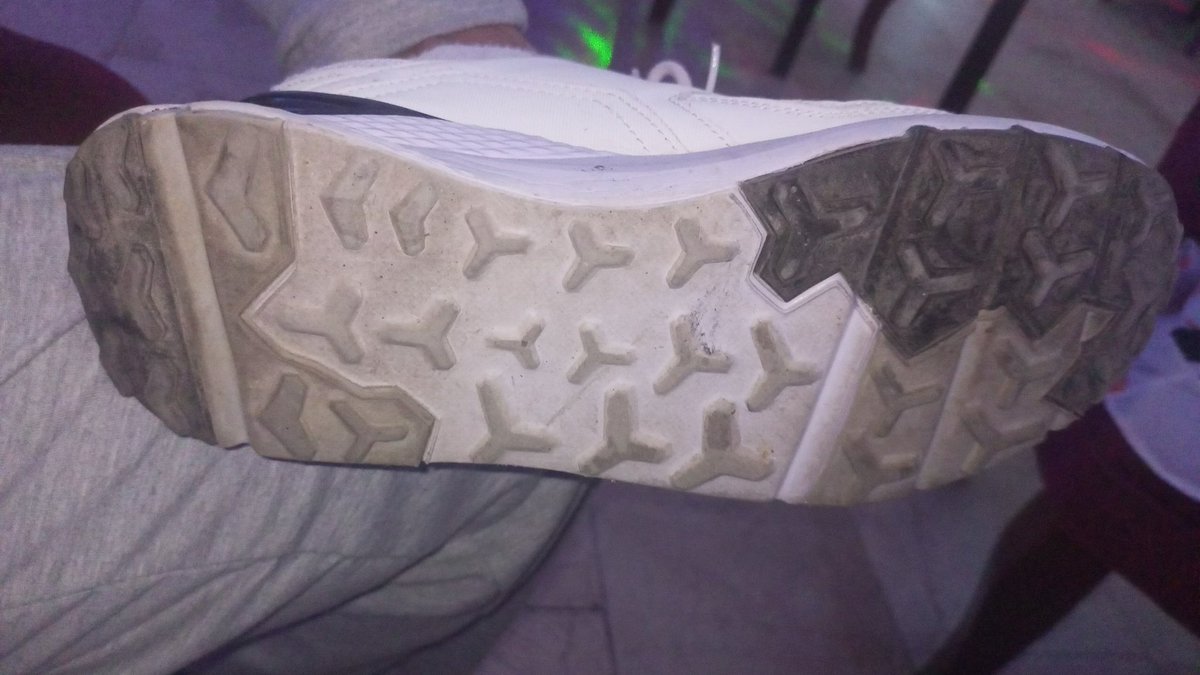 Bı sure şehir dışındayım reel seanslara ara verdim yoğun mesajlarınıza cevap veremiyorum sömürülmek isteyen ezik sürüngenler enayi avanaklar  doluşun