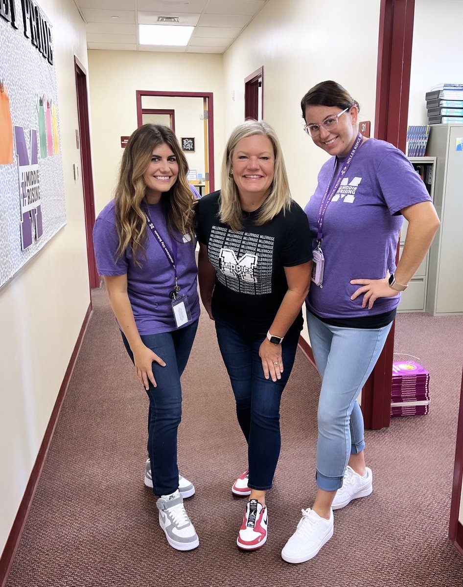 It’s Nike Friday at the Ridge. 💜🖤 #MakeYourMove #JoyInEducation