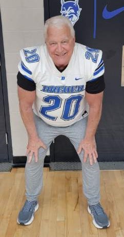 FootballDreher's tweet photo. It was great spending time Thursday with former Dreher star Fletcher Spigner! An inspirational message from an all time great!
🐐🏈#bluedevilfamily #dreherfootball https://t.co/db8mSssurf