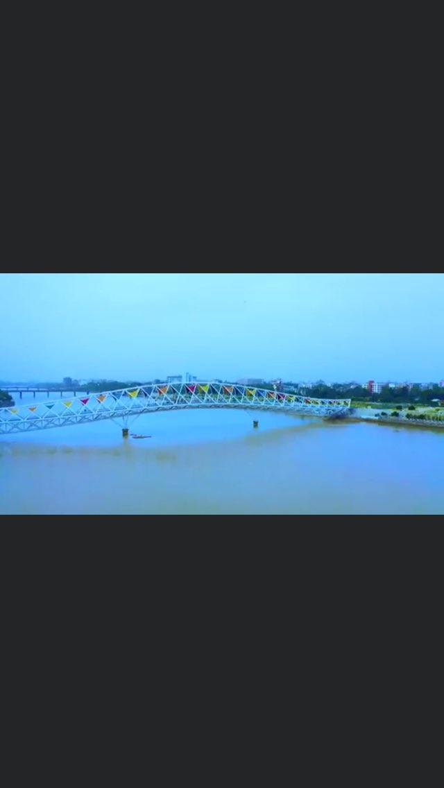 Veeresh955899's tweet photo. ನಾಳೆ ಸಬರಮತಿ ರಿವರ್ ಫ್ರಂಟ್ ನಲ್ಲಿ ಮೋದಿಜಿ ಉದ್ಘಾಟಿಸಲಿರುವ ಅಟಲ್ ಸೇತುವೆಯ ವಿಹಂಗಮ ನೋಟ ❤💝💝💝    Panoramic view of Atal Bridge to be inaugurated by Modiji at Sabarmati Riverfront tomorrow ❤💝💝💝 https://t.co/Ho8tTYIthB