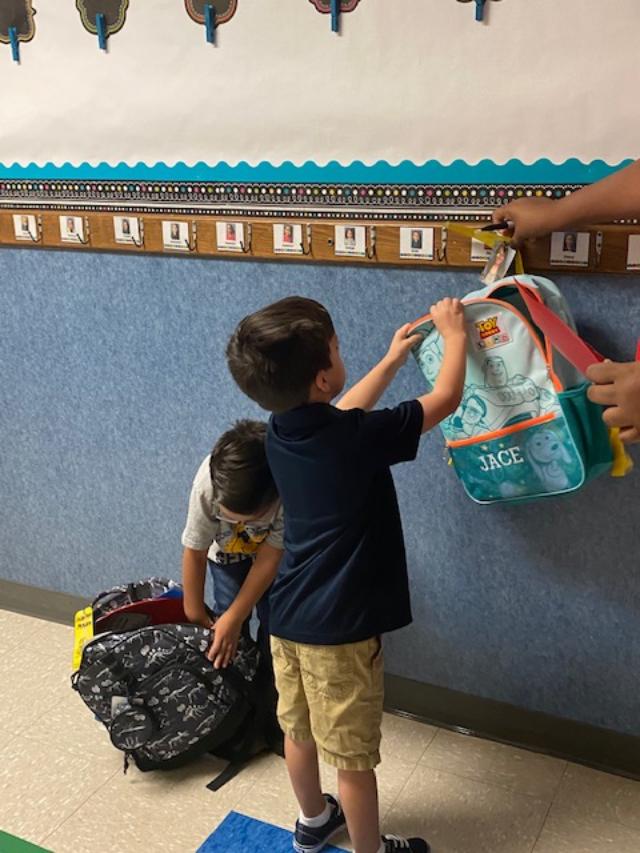 SeguinSuns's tweet photo. Our Seguin Suns have been doing a great job this week learning all of our procedures! It's been an awesome and fun first week of school! 
What has been your child's favorite thing about the first week of school? https://t.co/BYNwiz3wz5