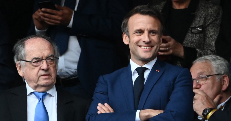 GoalFrance's tweet photo. 🇫🇷⚽🇩🇿
En déplacement à Alger, le président Emmanuel Macron a appelé à l'organisation d'un match amical entre la France et l'Algérie.

#FRAALG | #EDF | #TeamDZ