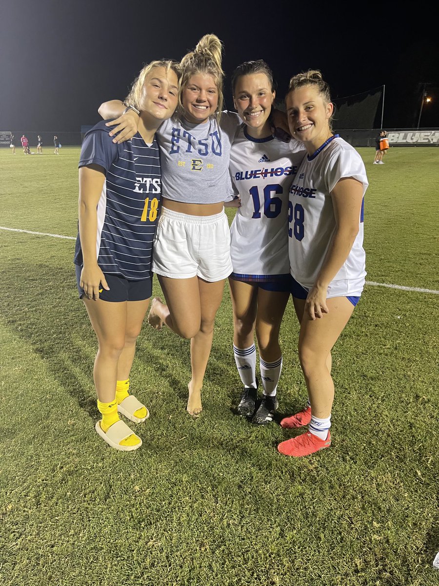 atlantaunitedsa's tweet photo. Former AFU Alumni players square off in their college season! Let’s Go! We 👀 you…..Good Luck in your season girls! #weareafu 
@Sloanspees @ellakate04 @graceeatz @EllaWilliams_9 https://t.co/xvgh7c9M7s