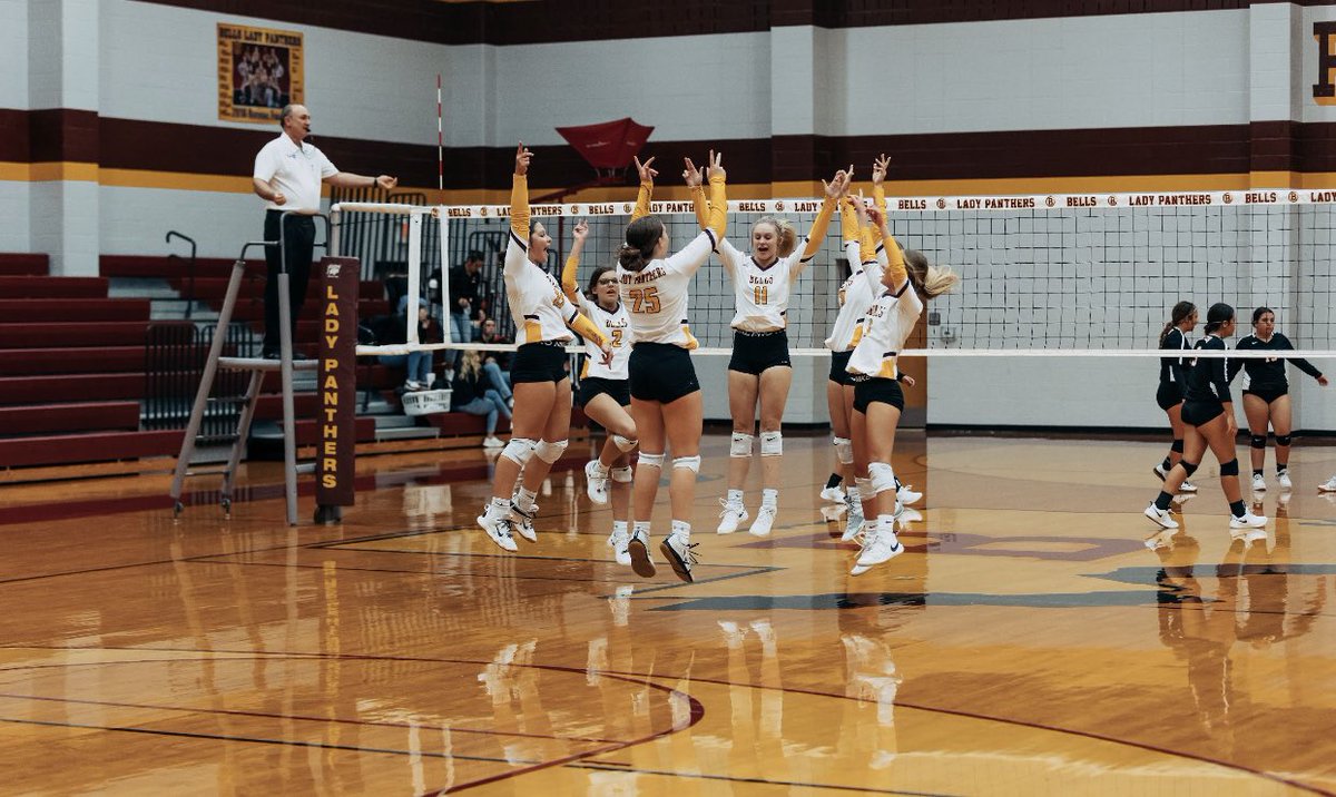 IT’S GAME DAY!! 🏐💛🐾