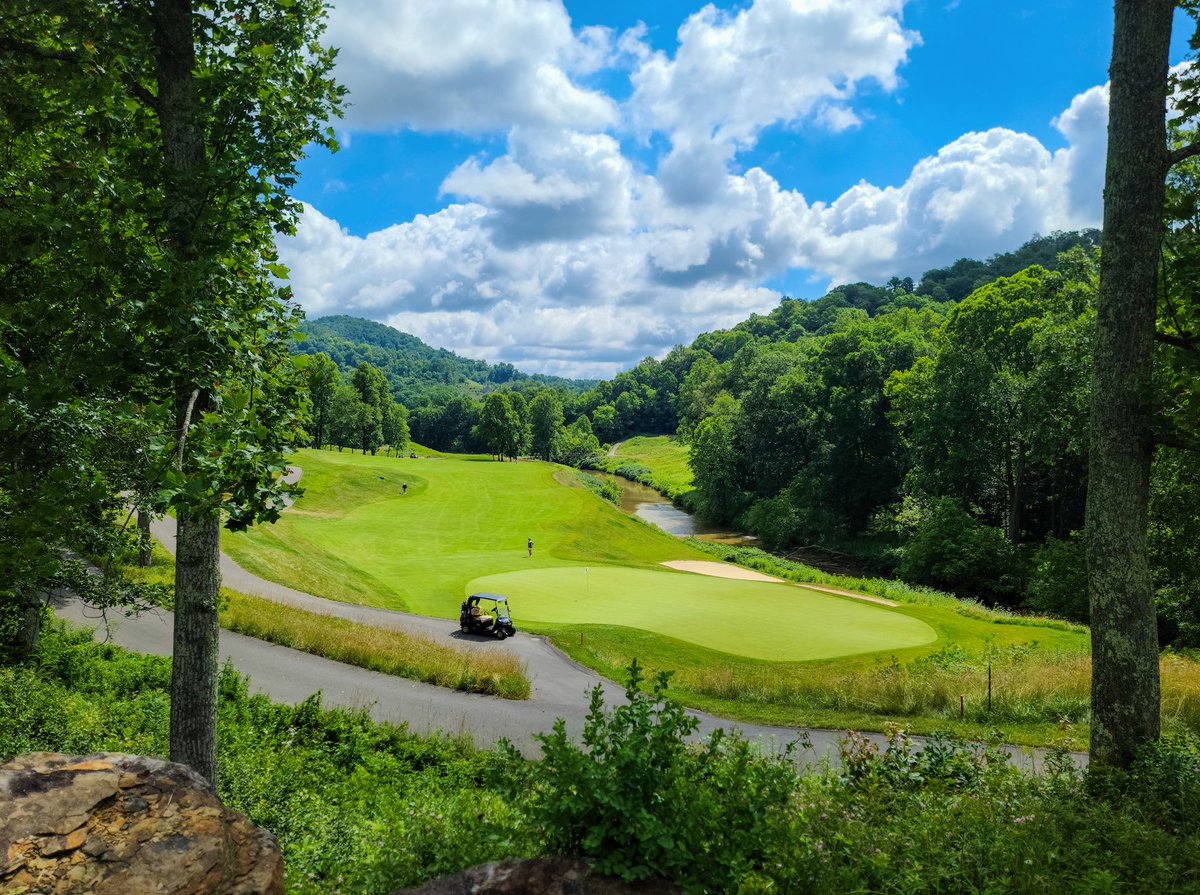 petedyegc1's tweet photo. Want to know what it's like to play at #PeteDyeGolfClub? Check out @ShawnBannon's blog "I Putt Around" for his experience and some incredible pictures! https://t.co/8xAA2EqR2A

#PeteDye #GolfBlog #GolfBlogger https://t.co/Myy7VpBlrv