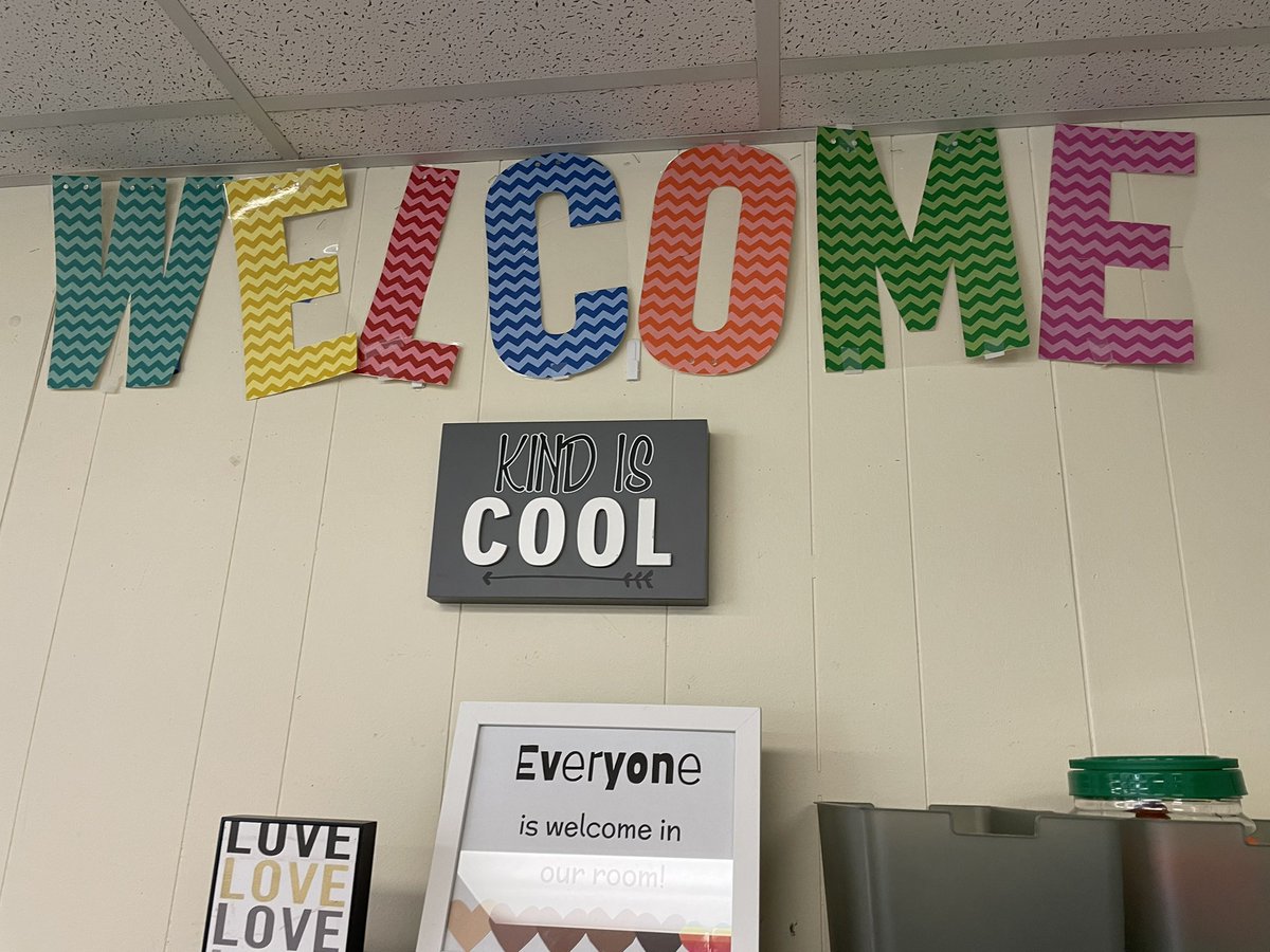 MaddenClass's tweet photo. Meet the Teacher today! We are ready! Excited to meet my new class!
#destinationlearning https://t.co/HvNBdxhYo3