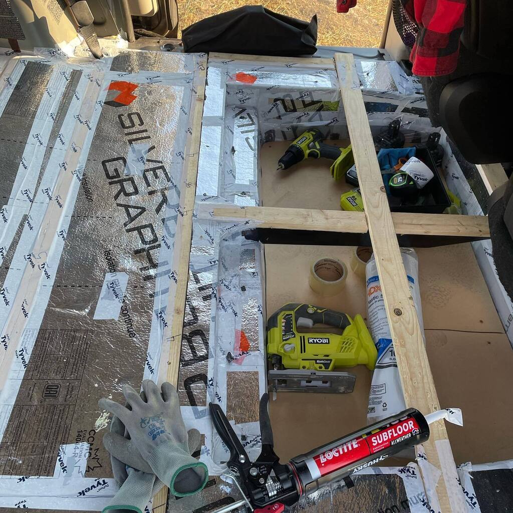 catenova's tweet photo. More subfloor going in today, then making my bed platform 😁 #upwiththesun #goodmorning #vanlife #tinylivingproject https://t.co/v7anqXs0k1 https://t.co/TzyXjdHswj https://t.co/7iHClfYwVg
