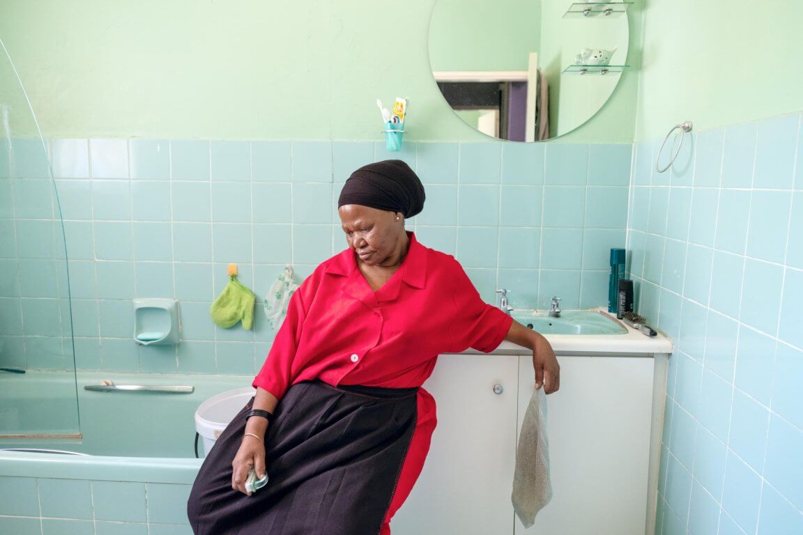 Aesthetica Magazine (@aestheticamag) on Twitter photo Lindokuhle Sobekwa's visual language follows a personal and intimate path.
Family portraits are found alongside studies of the environment, negotiating themes of identity, heritage and trauma.
<a href="/HuisMarseille/">Huis Marseille, Museum for Photography</a> until 4 September: bit.ly/3C6NyZ4 Lindokuhle Sobekwa's visual language follows a personal and intimate path.
Family portraits are found alongside studies of the environment, negotiating themes of identity, heritage and trauma.
<a href="/HuisMarseille/">Huis Marseille, Museum for Photography</a> until 4 September: bit.ly/3C6NyZ4