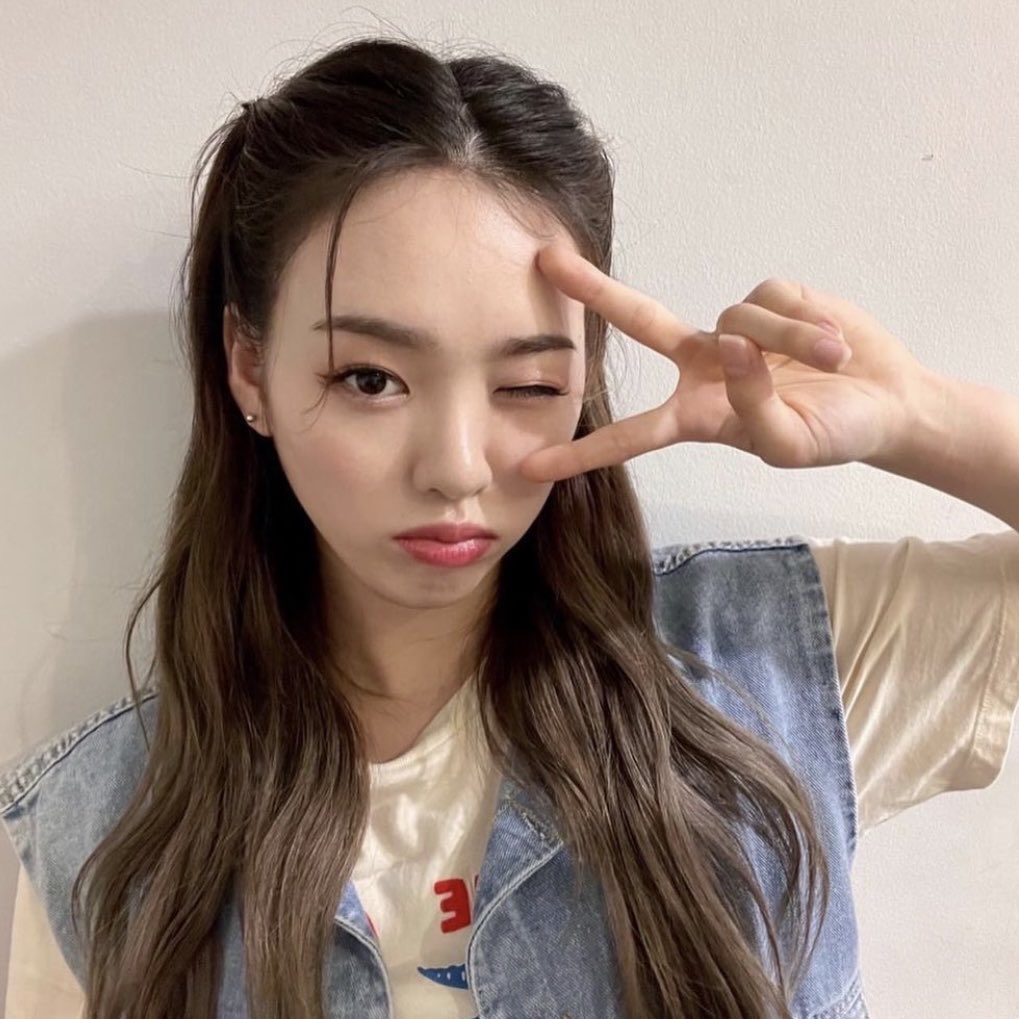 riamiWithU's tweet photo. 🏷<<

           🍳𝗡𝗶𝘇𝗶𝗨. 𝗥𝗶𝗼 𝗔𝘆𝗮𝗸𝗮 𝗠𝗶𝗶𝗵𝗶

         𝟬𝟲𝗹𝗶𝗻𝗲 / 🚹 / 𝗞𝗮𝗻𝘁𝗼 / 同他◎
　　　𝗟𝗶𝗴𝗵𝘁 𝗶𝘁 𝗨𝗽.🗼 𝗔𝘂𝗴𝘂𝘀𝘁 𝟯𝟭𝘀𝘁

 ♡or↻で気になった方お迎えします🙌

#NiziU 
#RIO #AYAKA #MIIHI 
#WithU 
#Light_it_Up 
#WithUさんと繋がりたい https://t.co/25YnS6gVt6