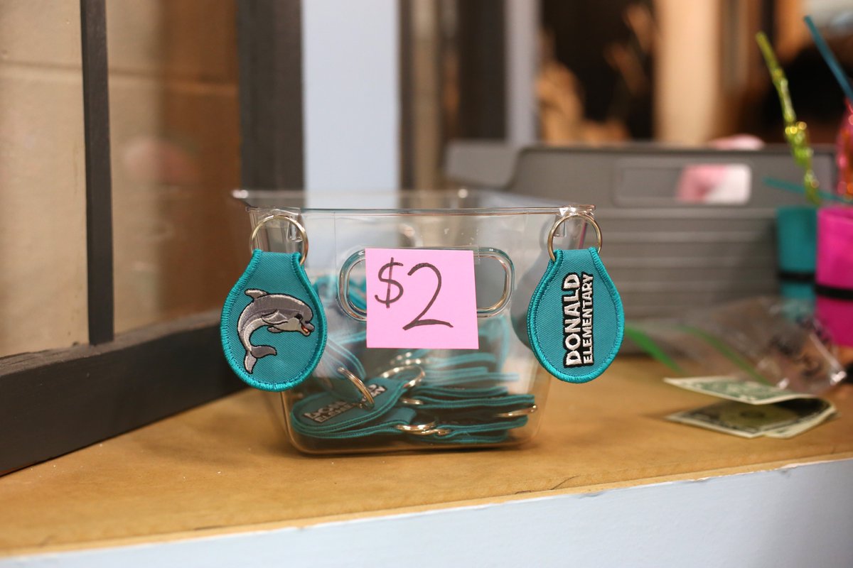 DonaldElemPTA's tweet photo. Check out how cute these keychains are! Kinder - 3rd get to shop Little Lighthouse next week! https://t.co/XGy78gXda2