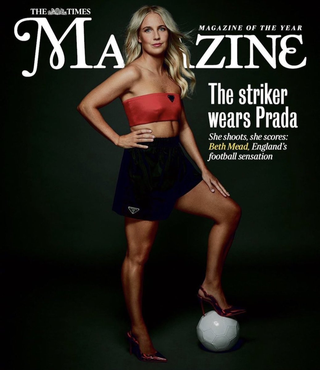 bmeado9's tweet photo. FRONT COVER OF @thetimesmagazine for an amazing shoot. I loved wearing @prada and talking about my life on and off the pitch with @janeymulko ⚽️ 

𝐓𝐨 𝐫𝐞𝐚𝐝, 𝐜𝐥𝐢𝐜𝐤 𝐥𝐢𝐧𝐤 𝐢𝐧 𝐛𝐢𝐨

📸 : @dankennedyphoto 
👗: @pruewhitestylist 
💇🏼‍♀️: @knightjosh 
💄: @nickytavilla https://t.co/vjMqFWRug4