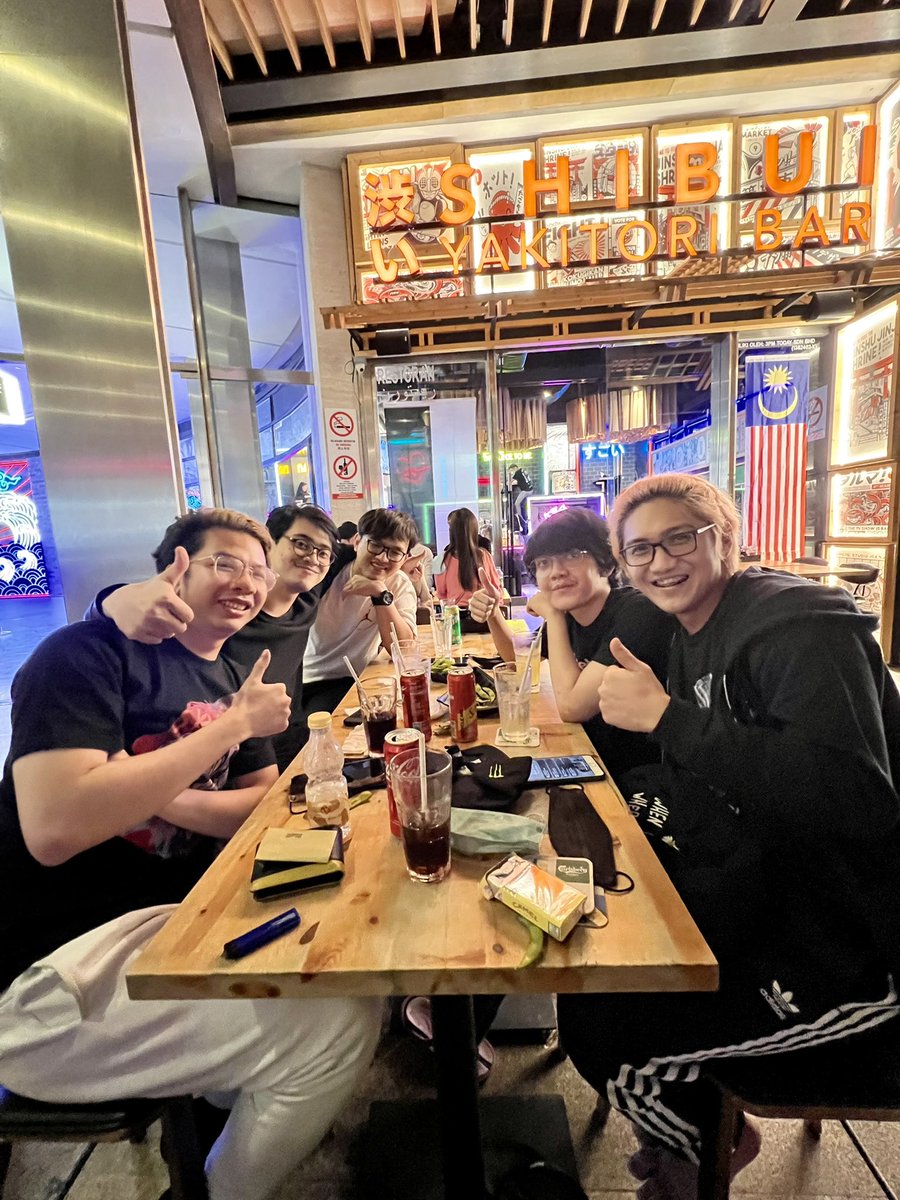 brameasy's tweet photo. Losers of Genting 🇮🇩 https://t.co/cdpBFKBMvE