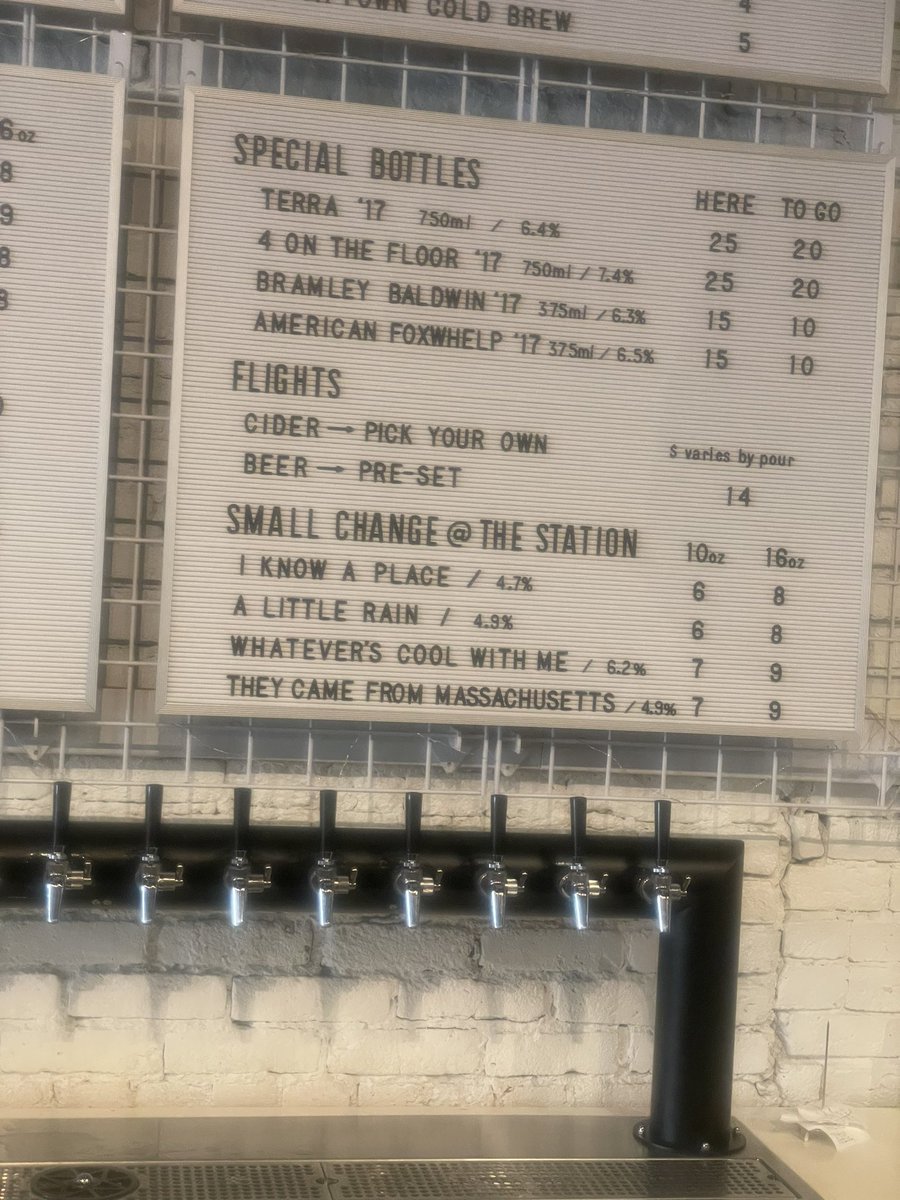 MassBrewBros's tweet image. Congratulations on @SmallChangeBeer becoming the “brewery-in-residence” at @ArtifactCider in #Cambridge 

Give them a visit and enjoy local craft beer and cider!

(Last photo credit: Craft Beer Sisters)

#massbeer