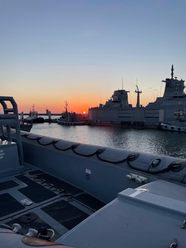 COM_DEU_Flotilla2 (@deu_flotilla2) on Twitter photo Diese Woche hat der ehem. Innen-Staatsskretär des <a href="/saarland_de/">Das Saarland</a> , O d.R. Seel, <a href="/DieReserve/">Reservistenverband</a> Übung in der EF 2 gemacht und sich in die Fähigkeiten von F123,F125, @FgsLog und <a href="/CdrDeuNavalAir/">FlyNavy1</a> einweisen lassen. Vielen Dank für den Besuch, Reservisten sind uns immer sehr willkommen 😀👍 Diese Woche hat der ehem. Innen-Staatsskretär des <a href="/saarland_de/">Das Saarland</a> , O d.R. Seel, <a href="/DieReserve/">Reservistenverband</a> Übung in der EF 2 gemacht und sich in die Fähigkeiten von F123,F125, @FgsLog und <a href="/CdrDeuNavalAir/">FlyNavy1</a> einweisen lassen. Vielen Dank für den Besuch, Reservisten sind uns immer sehr willkommen 😀👍
