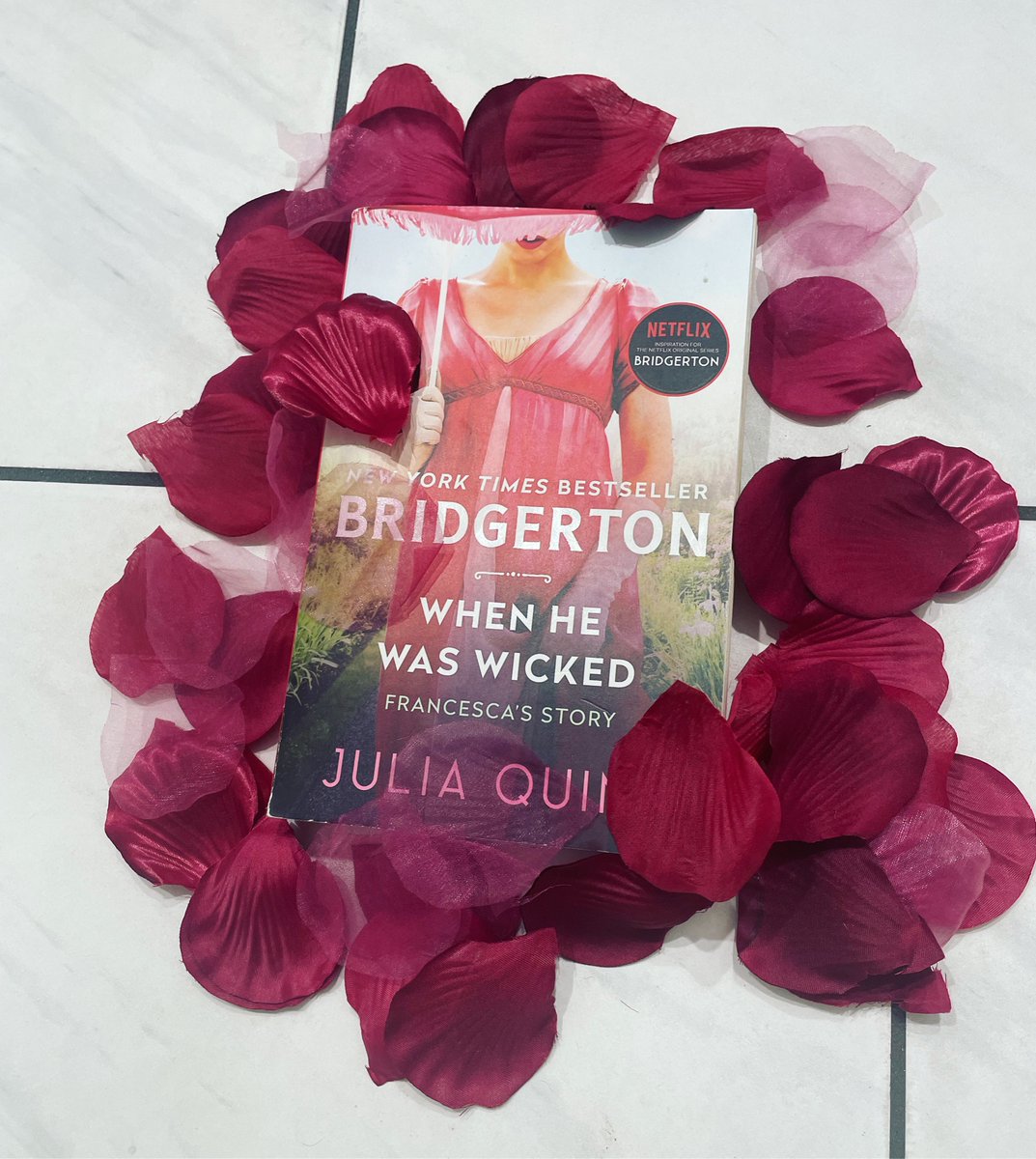 CocoStapenhorst's tweet photo. Finished another #Bridgerton book! ❤️

My new favorite #book in this series. Francesca and Micheal are a couple I look forward to seeing on the big screen. Their relationship feels authentic, and really genuine. Both deserved to find their #happyending after suffering such loss. https://t.co/H82bgVAbfe