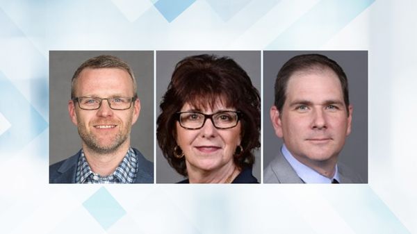 baxter_intl's tweet photo. In our latest #PeopleOfBaxter feature, members of the enABLES Business Resource Group explain how Baxter fosters inclusion and belonging for employees, caregivers and advocates of persons with visible & nonvisible disabilities: https://t.co/FUd5QYbLdE #LifeAtBaxter #AllInclusive https://t.co/Rc4tTE9kId