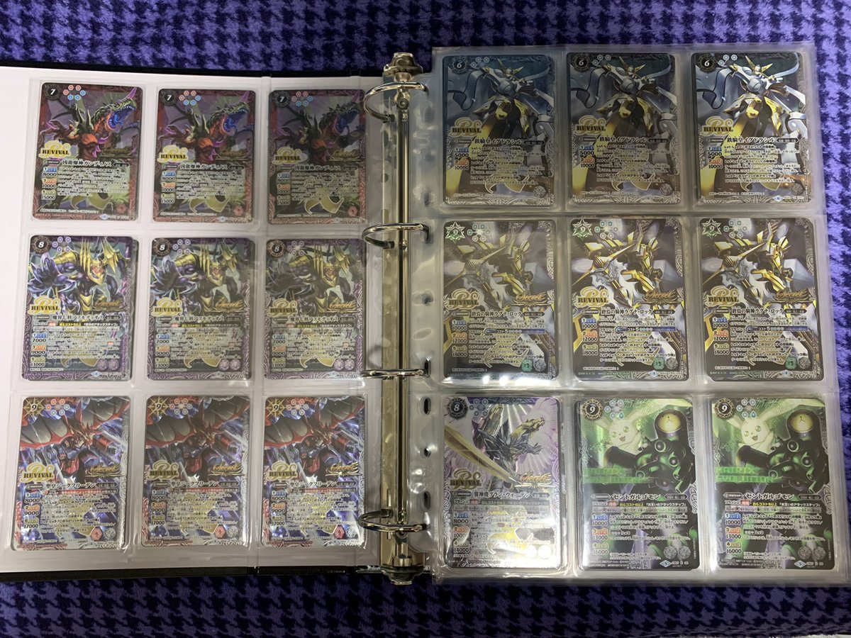 BS1043's tweet photo. 最近Twitterの方々の影響を受けて
初期、Secretを集めてます
ガンダム3弾に向けて
フリーダムガンダムのシクが
あと1枚欲しいなぁ

 #バトスピ https://t.co/Pp8pXRpm5N