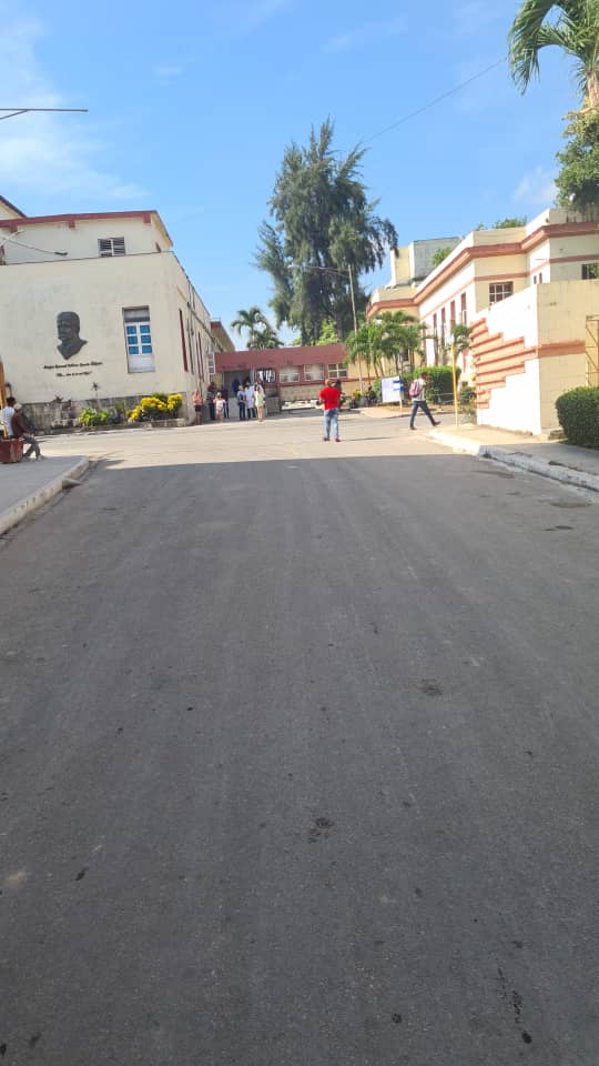 HQCalixtoGarcia's tweet photo. Supervision y recorrido provincial   de Epidemiología al Hospital.
@DPSHabana
 #CubaSalvaVidas #VamosPorMás #ACubaPonleCorazón #PorUnaMejorCalidadDeVida #TeamCalixto #NoAlBloqueoContraCuba #ABAJOELBLOQUEOACUBA #SomosCubaViva #PuentesDeAmor #NoAlBloqueoInjustoContraCuba https://t.co/RRqkVD038x