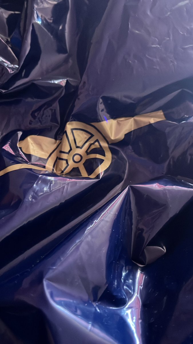 <a href="/Arsenal/">Arsenal</a> you got me! As soon as the 🇯🇲 inspired apparel dropped I was at The Armoury copped two shirts for the boys. #jamaica #arsenal #perfectunion  COYG