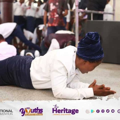 onefoldtv's tweet photo. A powerful prayer session led by Pastor Unwana Jackson

#YouthsAndTheGloriousHeritage
#1stInternationalYouthConvention
#TACNService 
#OneFoldTV https://t.co/gnlehl6wJT