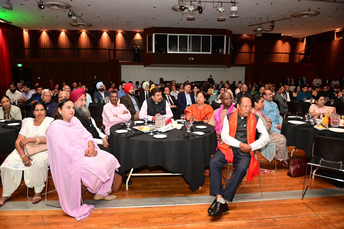 IndiainToronto's tweet photo. Glimpses of community reception held in honour of @loksabhaspeaker @ombirlakota in #Halifax hosted by @HCI_Ottawa and @IndiainToronto The event was well attended by Indian delegation attending #65CPC & Indian community in #NovaScotia
@MEAIndia @IndianDiplomacy https://t.co/a76V5TxxJT