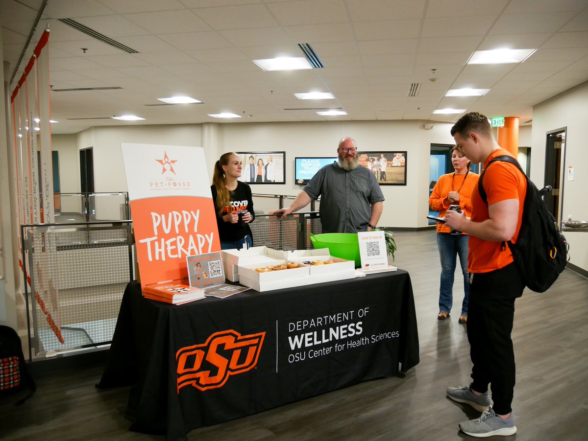 OSUMedicine's tweet photo. Thank you to everyone who stopped by to grab a donut and say hi to our @petespetposse dogs today! We sure know how to celebrate #nationaldogday at OSU-CHS! @Pets4PeteTulsa https://t.co/yjzthCiIvy