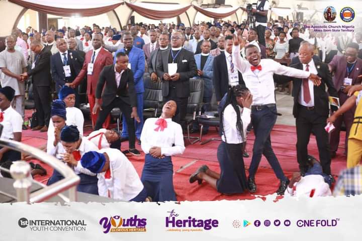 onefoldtv's tweet photo. And the youths prayed, fervently. 

#YouthsAndTheGloriousHeritage
#1stInternationalYouthConvention
#TACNService 
#OneFoldTV https://t.co/7Ygf8NfHie