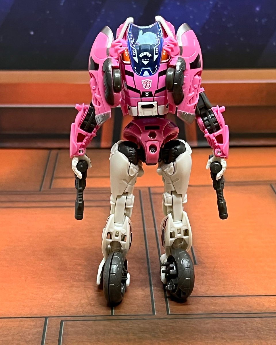 rainspeak2010's tweet photo. 老人臉……
#變形金剛 #亞希 #博派 #transformers #transformerstoys #transformersforlife #transformersphotography #robots #transformerrobot #arcee #autobots #ss85 #transformersstudioseries #transformersbumblebee https://t.co/6XvjIUxk1z