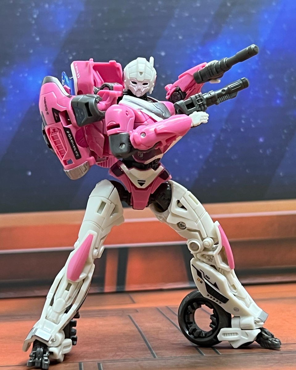 rainspeak2010's tweet photo. 老人臉……
#變形金剛 #亞希 #博派 #transformers #transformerstoys #transformersforlife #transformersphotography #robots #transformerrobot #arcee #autobots #ss85 #transformersstudioseries #transformersbumblebee https://t.co/6XvjIUxk1z