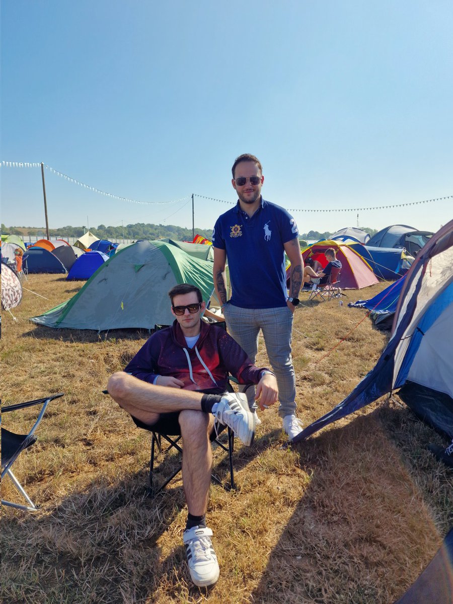 Chris1275cc's tweet photo. #NoMusicOnADeadPlanet 
#readingfestival
Birthday Tomorrow, 26! https://t.co/CeqxnSdAg7