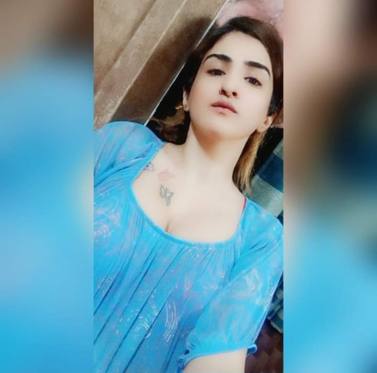 Hello guys ksa han ap sub umeed karte hun sub kharid sy ho ga my dear friend follow me and retweet my pic and video 🥰

I'm ready Guys jaldi sy ajo night kilya count  kro available, on khi